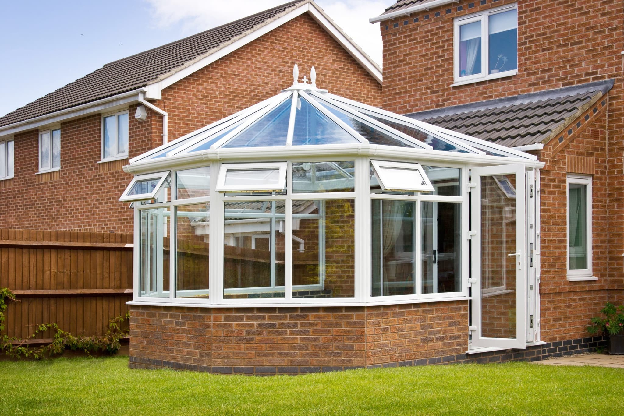 Carport Metall: Funktionalität und Design in einem