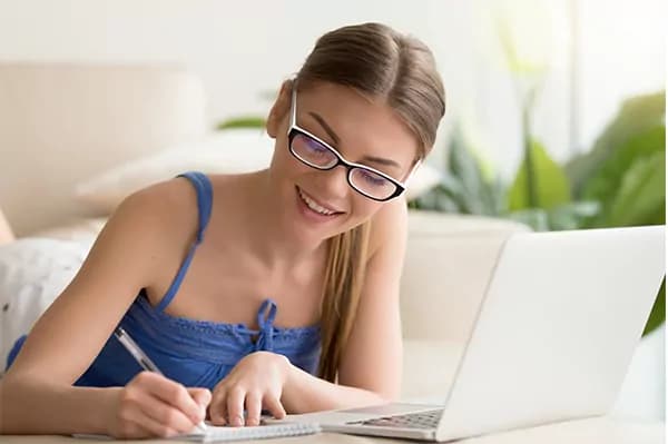 online b2 deutschkurs: Vielfältige Lernaktivitäten für motivierte Teilnehmer