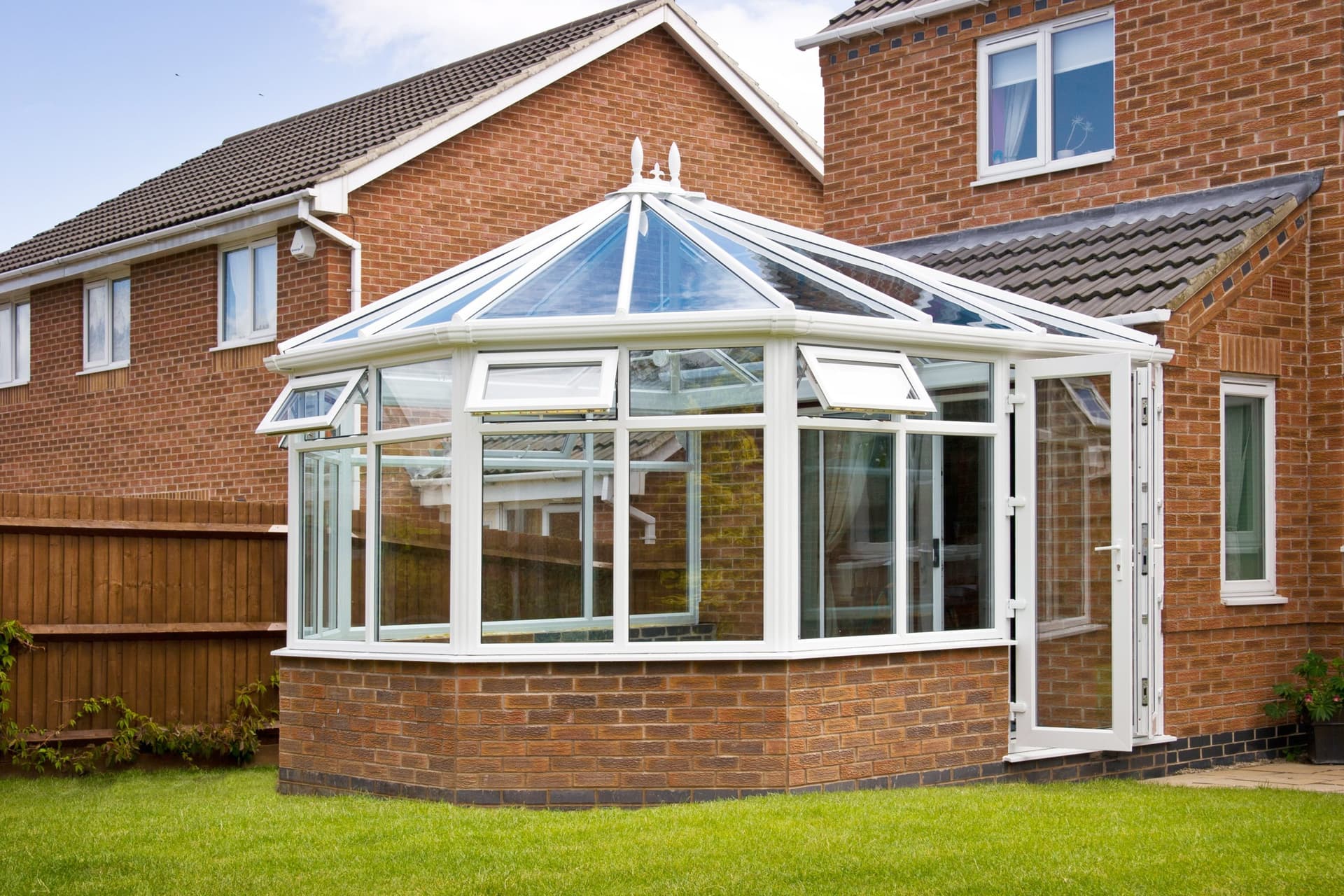 Carport Metall: Funktionalität und Design in einem