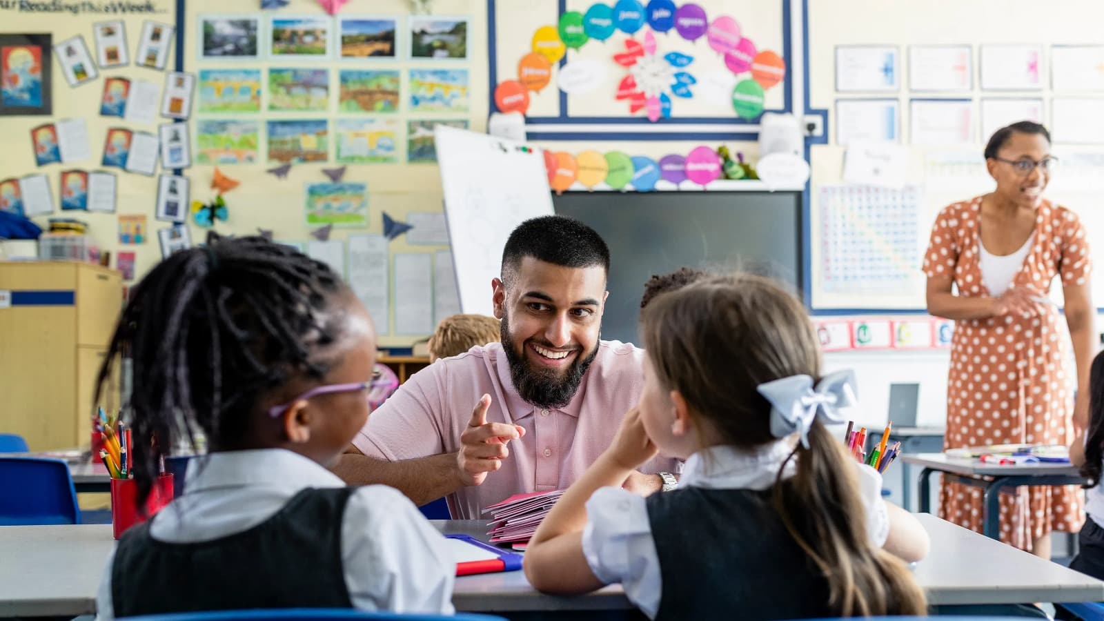 Wenn Kinder darum wetteifern, das beste Budget aufzustellen